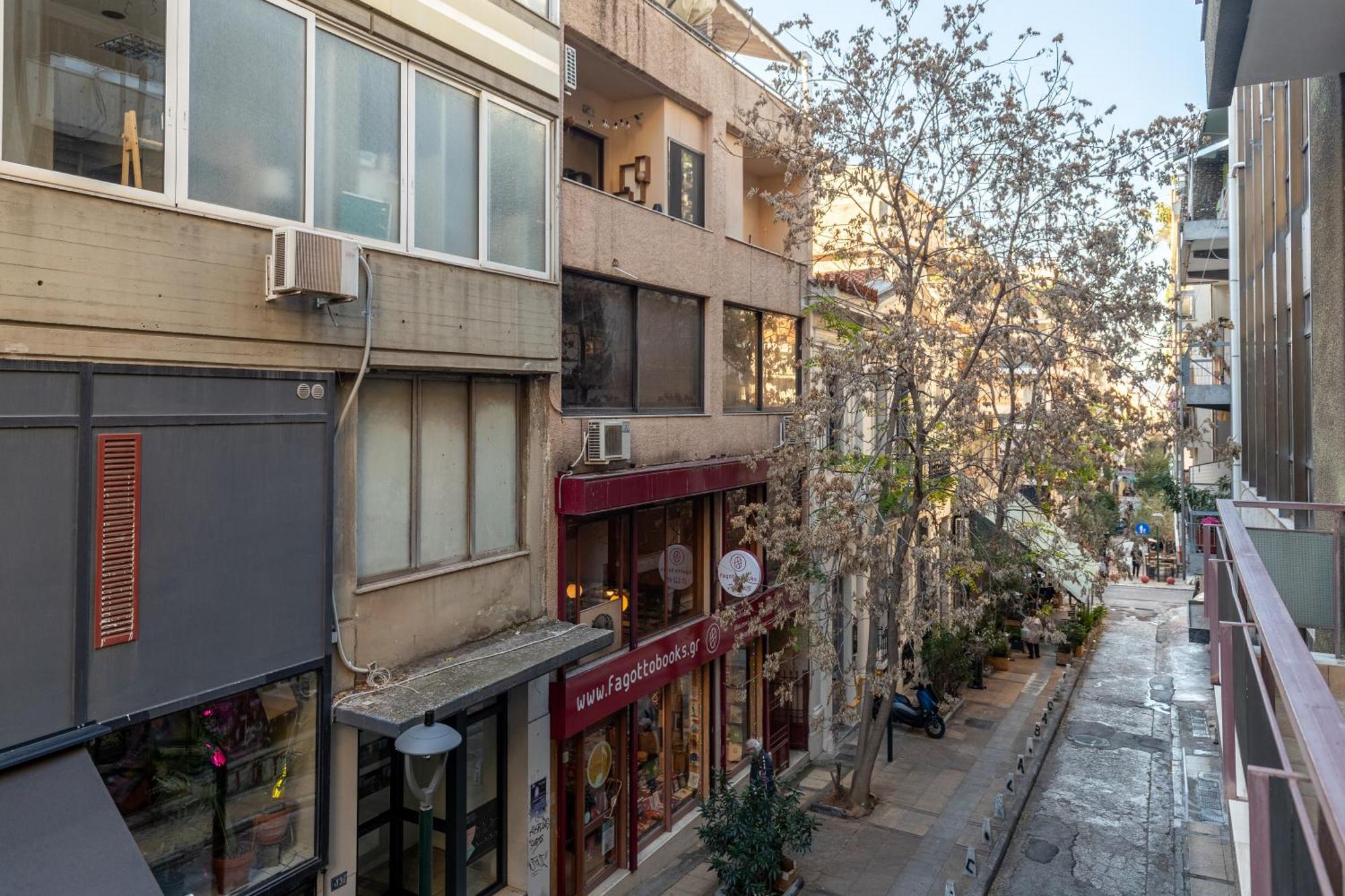 Super Central Apartment Downtown Exarcheia! 雅典 外观 照片